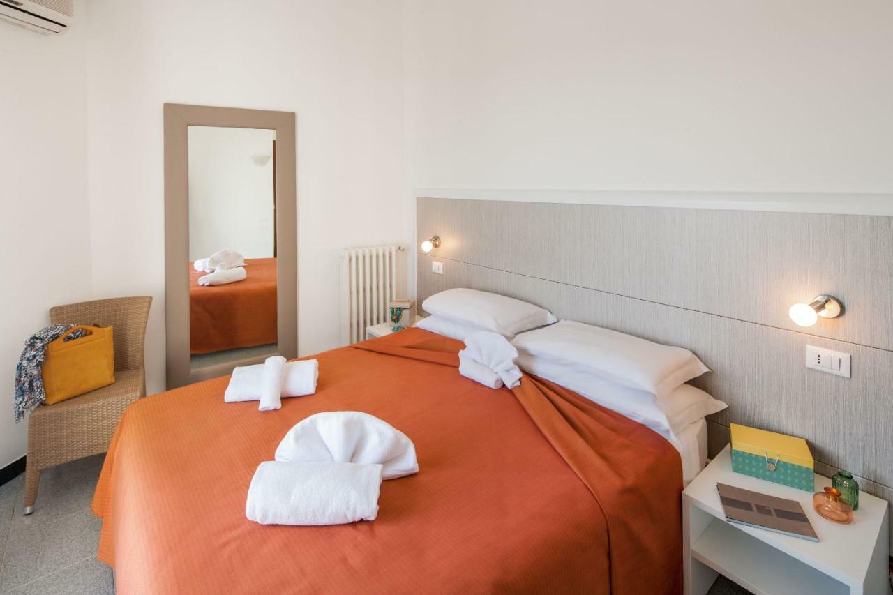 Hotel Villa Teresa Loano Zewnętrze zdjęcie