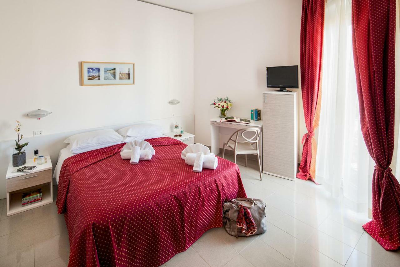 Hotel Villa Teresa Loano Zewnętrze zdjęcie