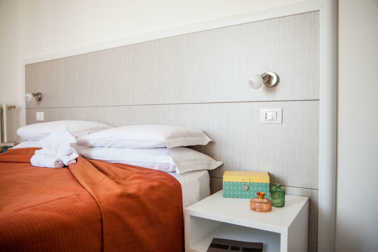 Hotel Villa Teresa Loano Zewnętrze zdjęcie